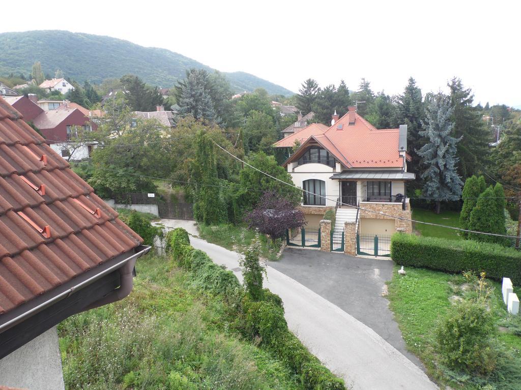 Agi Panzio Obuda Bed and Breakfast Budapest Exterior foto